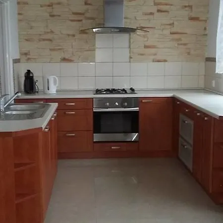 Landhuis Dom Z Kominkiem I Widokiem Na Gory Makowica