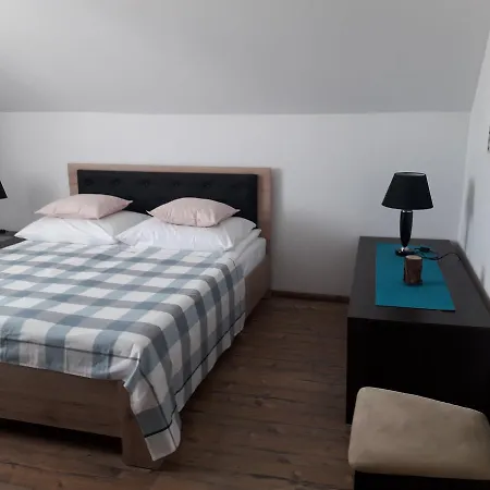 Landhuis Dom Z Kominkiem I Widokiem Na Gory *